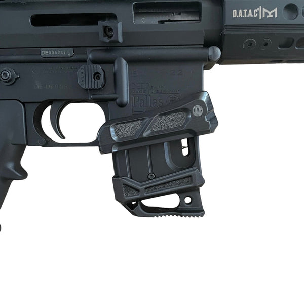 Platine ergonomique édition texturée  DATAC®PRO nylon carbone pour chargeur de Pallas BA15.